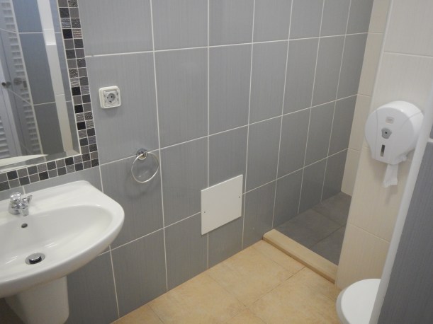 A family washroom at the 5 star campground in Portugal.