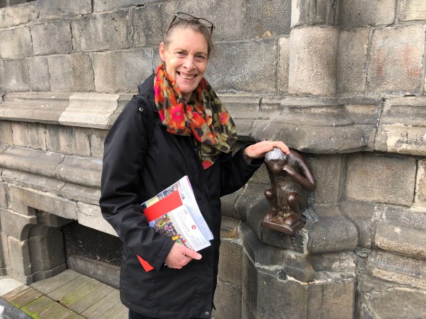 5DD27929-DA05-44D5-B8DA-4324ECB5EA5A