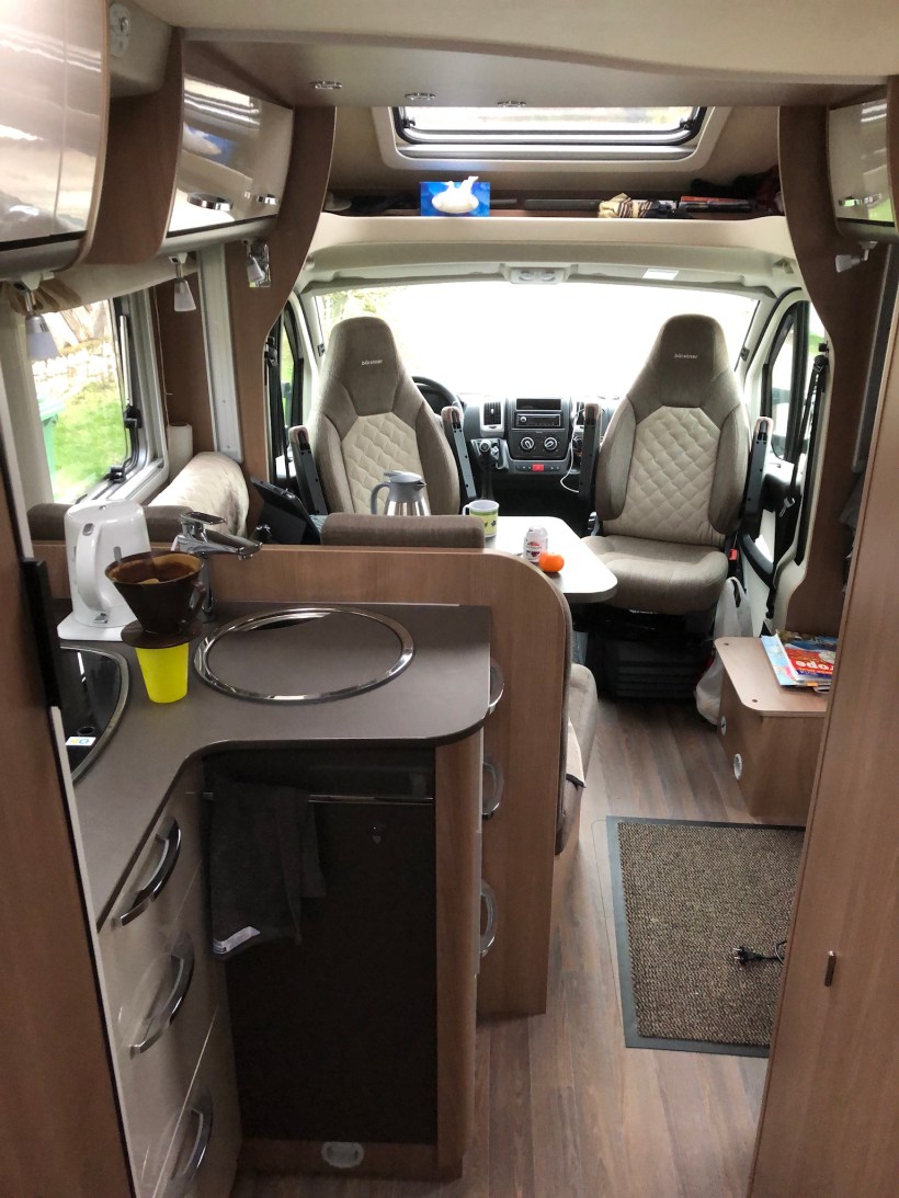 86CE941E-12C5-4E57-BD80-AC85FEDA5B99