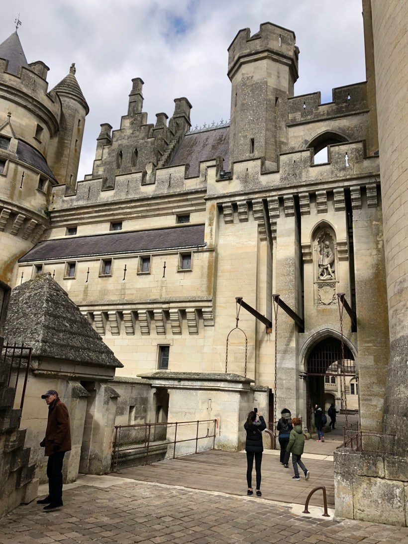 B1829A61-C479-4DCE-B269-87941D198563