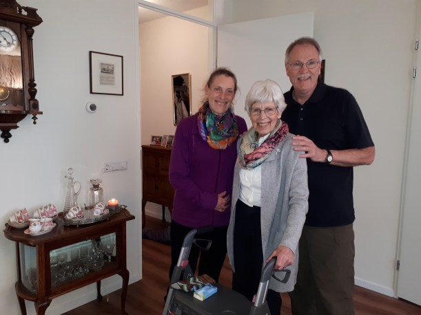 F8679D6F-B393-4FDC-AF64-CE11D5B63E45