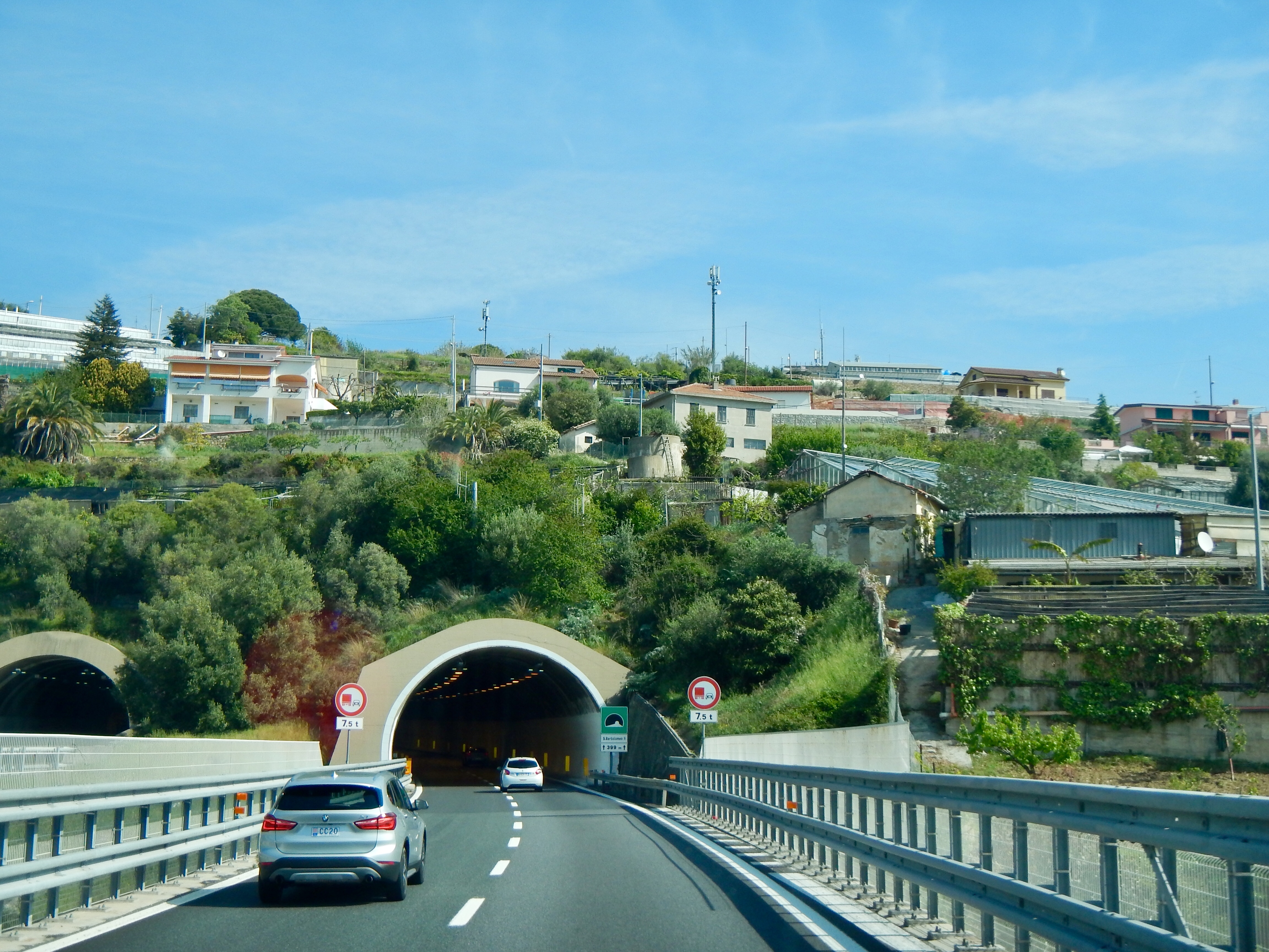 2FAFE380-0323-4325-B403-6623406E5DCD