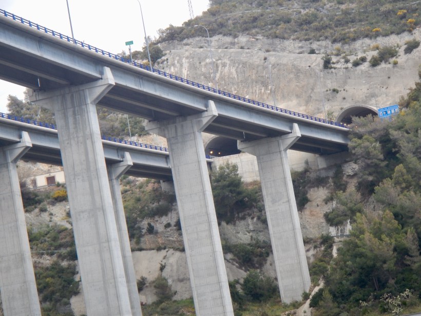 65C9C1FB-7957-4FEB-A4C2-F87163C2AA5F