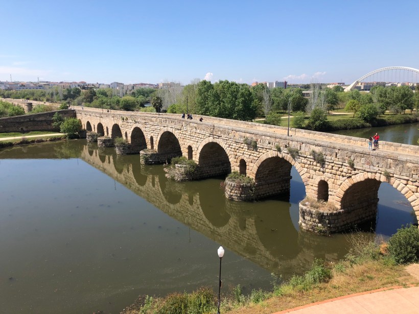 F71E9B2B-B37A-449D-93B1-3432FC553117