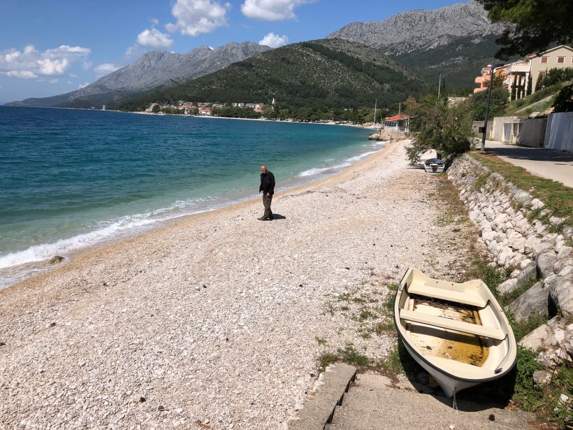 F7BCDCDC-1575-4FDF-B69E-2A9439C97C23