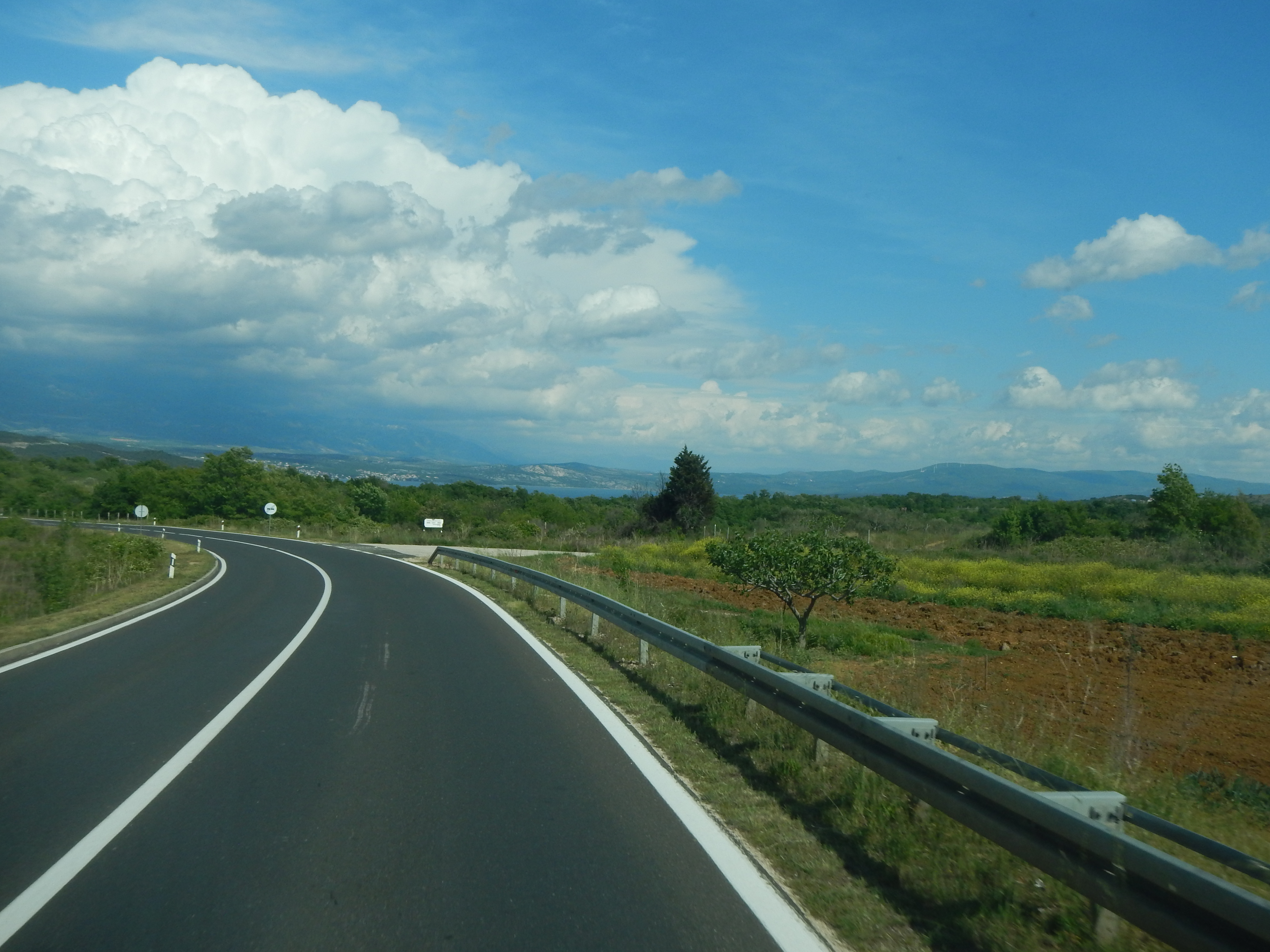 0D182AF3-B991-4E83-BFAA-74DCD41842D6