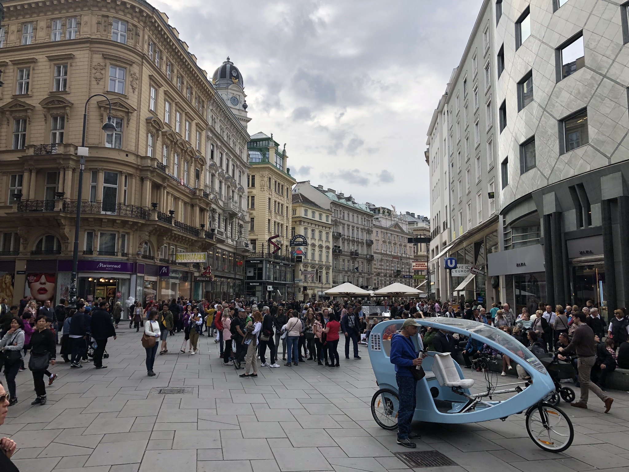 25789784-1B2A-4525-A659-0AF437E9F71A