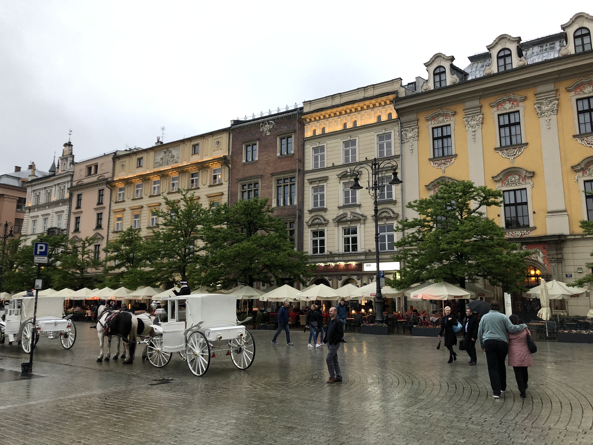 3371B99C-52FF-47AB-92A8-868A1D2F0084