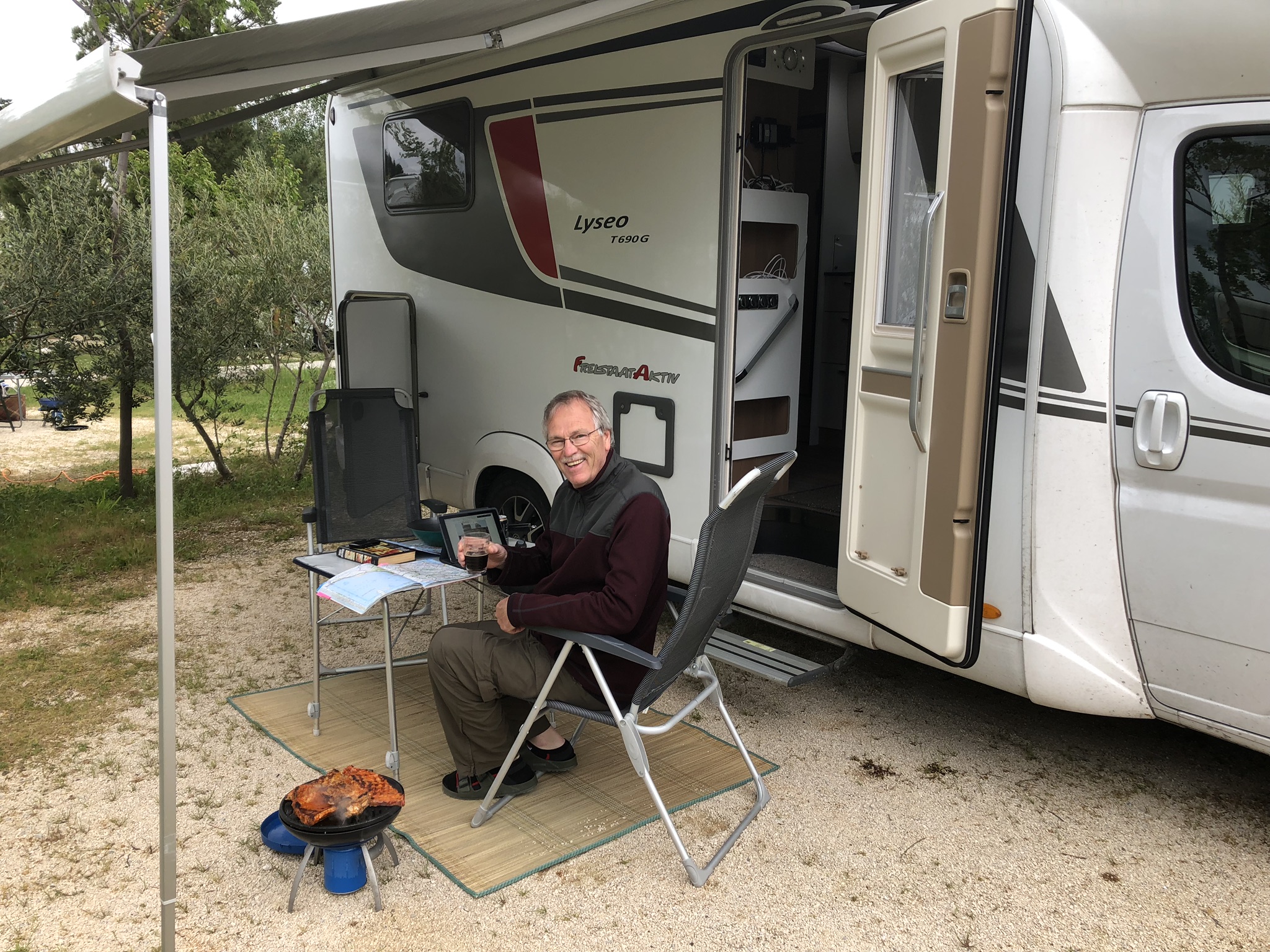 6A162D06-53FB-4C63-AC17-320EA6DE6DC0