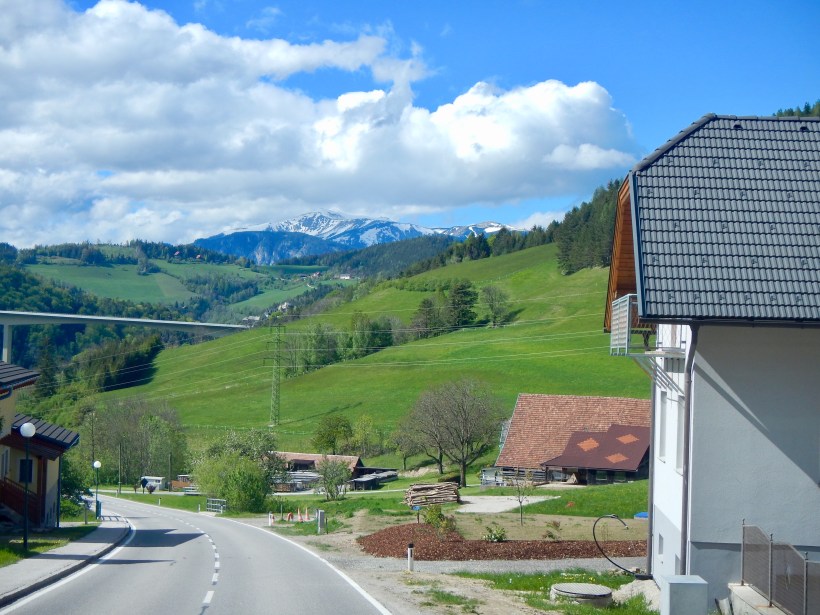 919C3F73-6059-4651-8EBB-528A2E510AF6