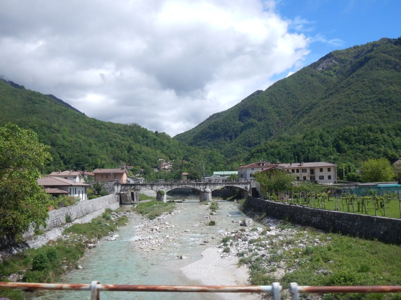 B6D07027-5B33-4815-A5A5-695EC5E72CEF